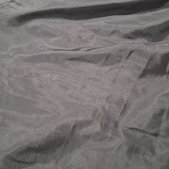 Lauren Ralph Lauren Black Pleated Midi Skirt - Size 14 Like New - Picture 7 of 12